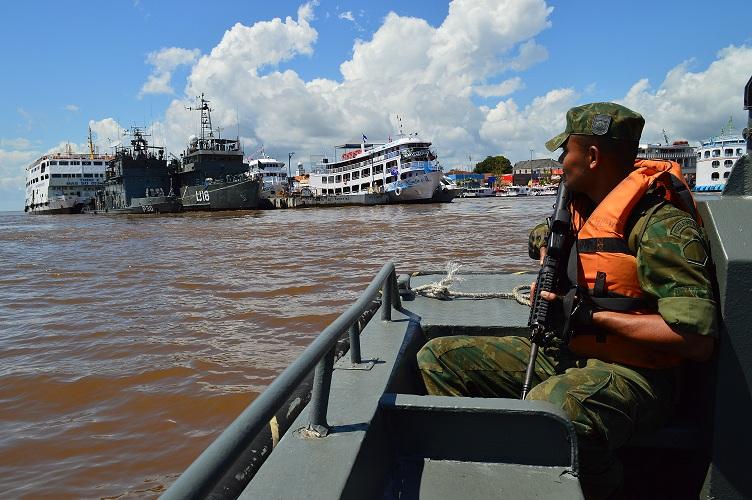 Rio Amazonas: ‘piratas’ roubam 4 milhões de litros de combustíveis