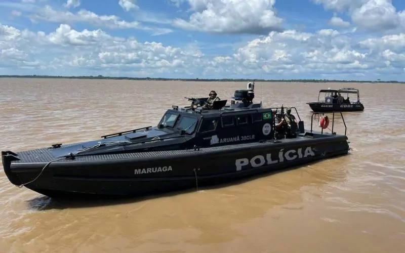 ‘Piratas dos rios’ saqueiam milhões de litros de combustíveis nos rios do Amazonas