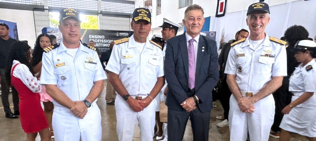 NAVEGAÇÃO EM FOCO – Marinha destaca cooperação estratégica com a Companhia Docas de Santana.