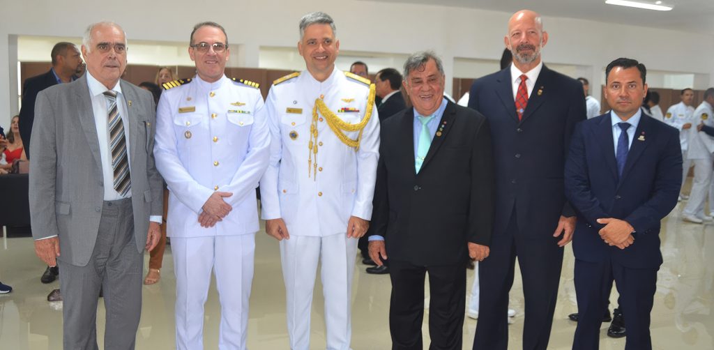 NAVEGAÇÃO EM FOCO – CMG Leonardo Amorim é o novo Comandante do CIABA.