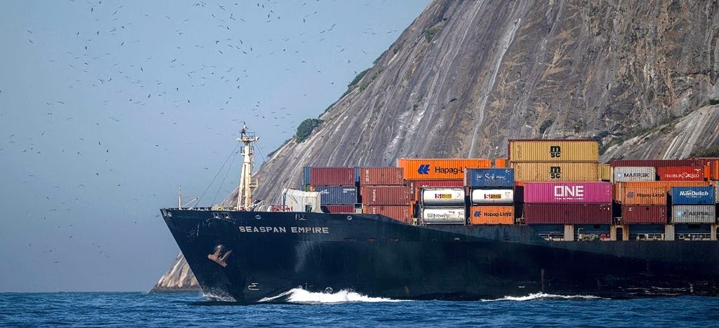 NAVEGAÇÃO EM FOCO – Guerra do Irã beneficia economia brasileira.