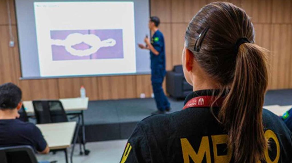 MPRO capacita membros e servidores para operação segura de embarcações em Rondônia.